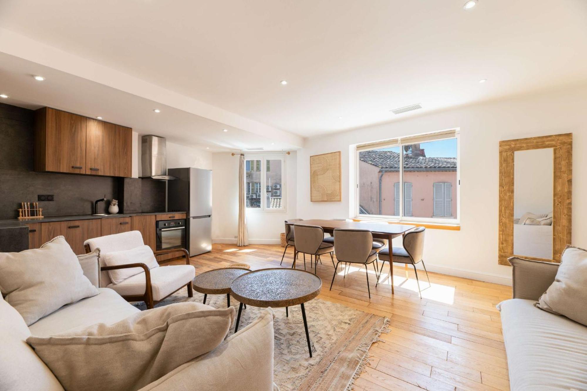 Appartement Place Des Lices Сен-Тропе Экстерьер фото